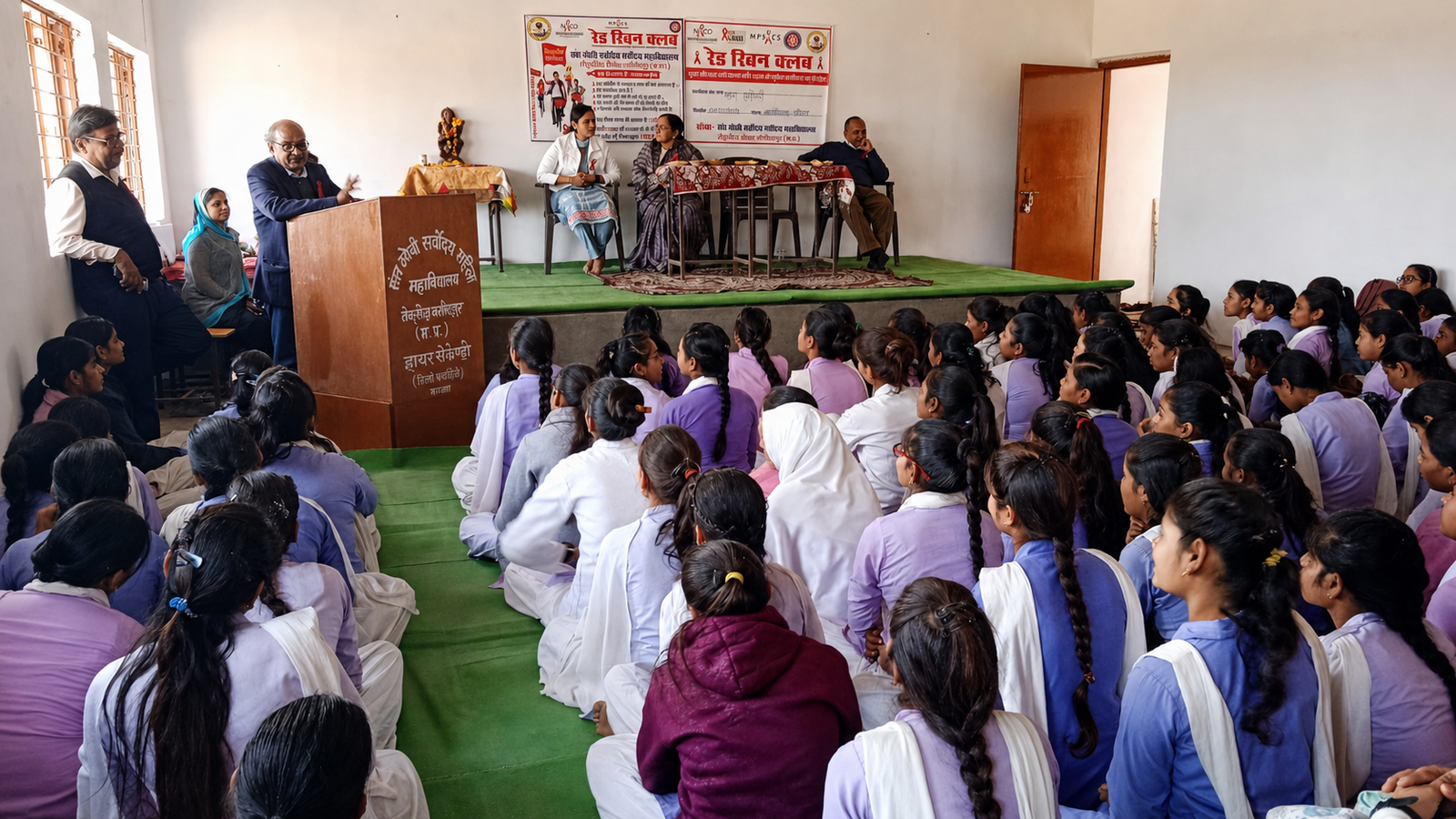 Students at Sant Moni Sarvodaya Mahila Mahavidyalaya in Tendukheda